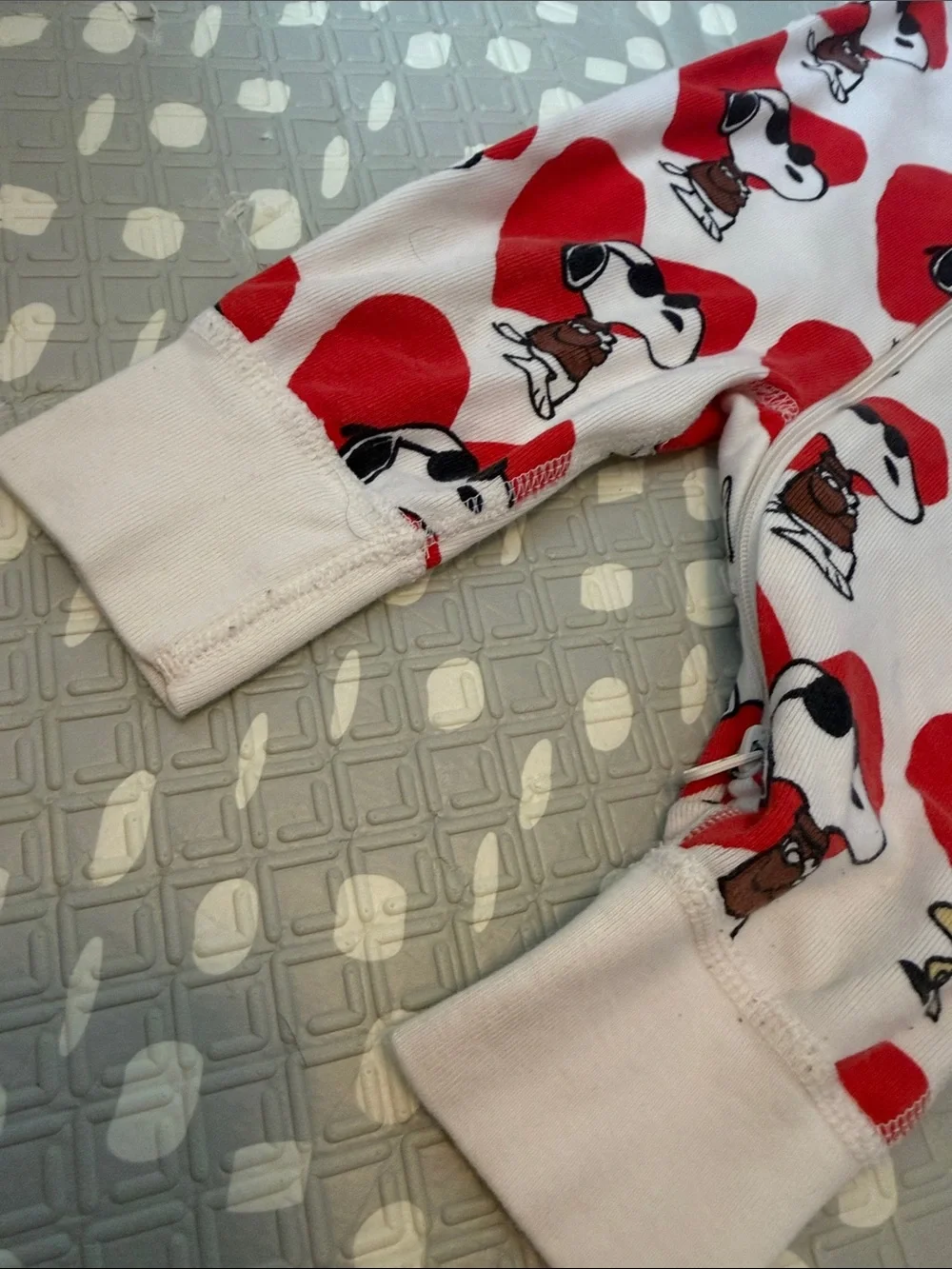 Hanna Andersson Snoopy Joe Cool Peanuts Heart One Piece Pajama 3-6 months